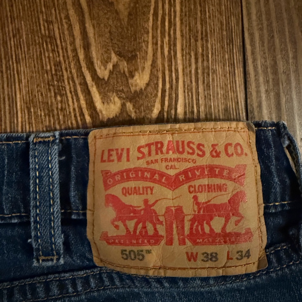 Levi's Men's Straight Fit Blue Jeans - Picture 5 of 5